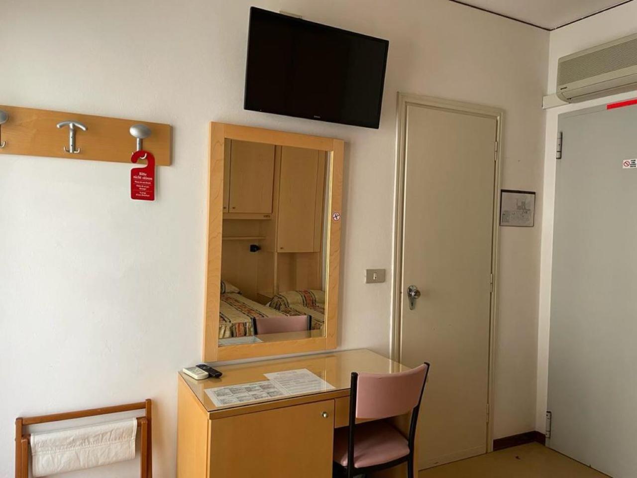 Hotel Stiefel リニャーノ・サッビアドーロ エクステリア 写真